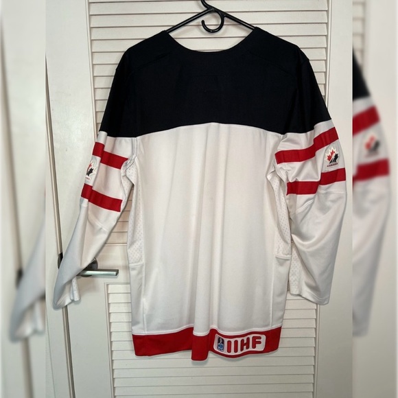 Nike Canada Hockey Jersey Men’s Size M - Picture 2 of 5